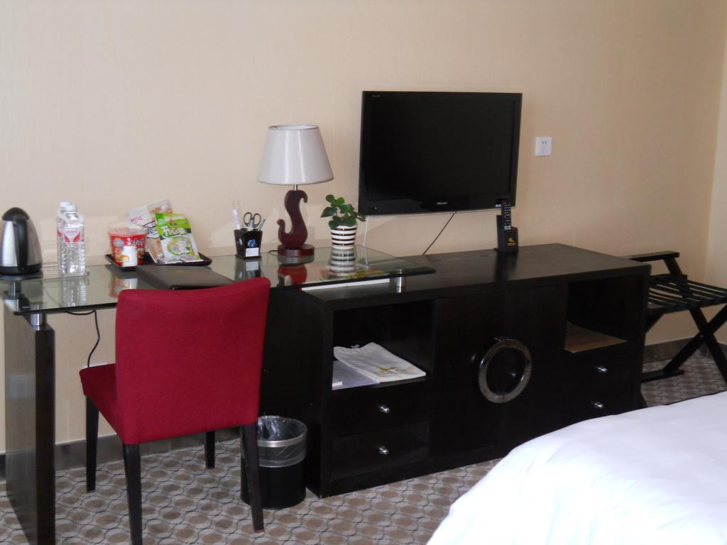 Yijing Holiday Hotel Yimeng Road Linyi  Eksteriør bilde