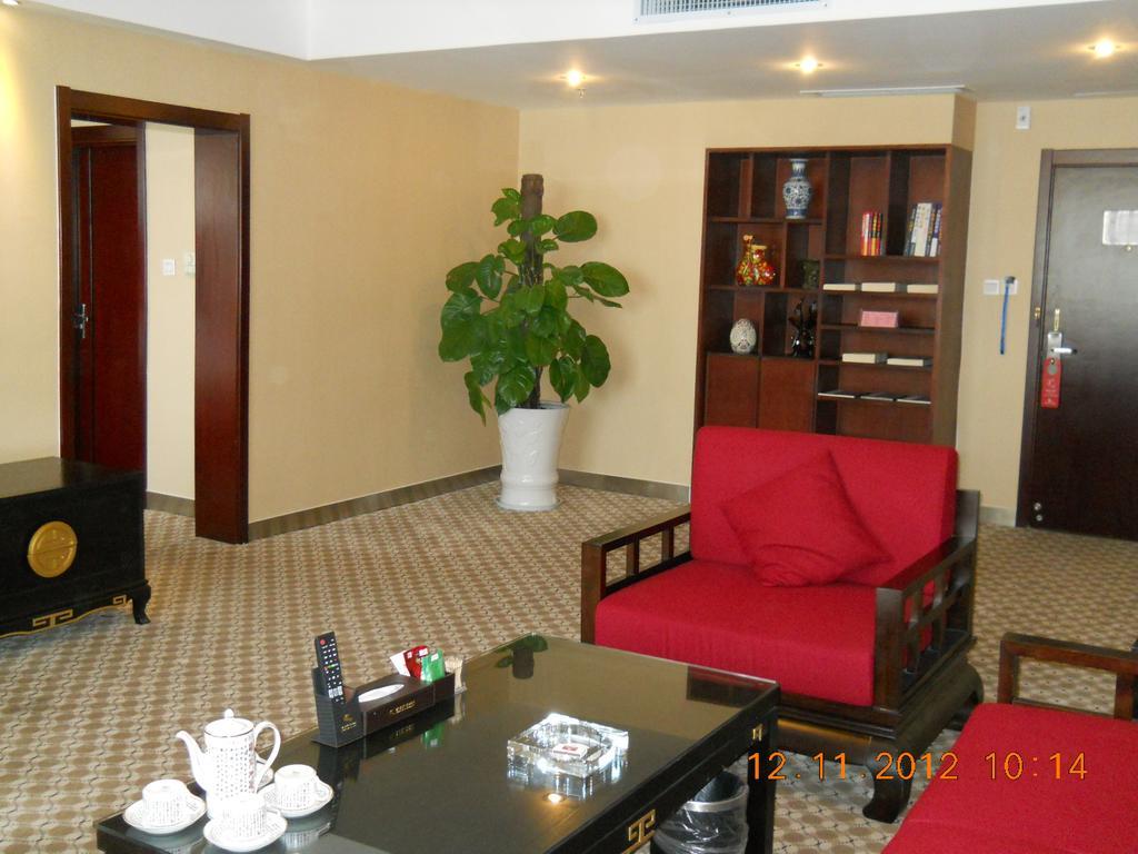 Yijing Holiday Hotel Yimeng Road Linyi  Eksteriør bilde