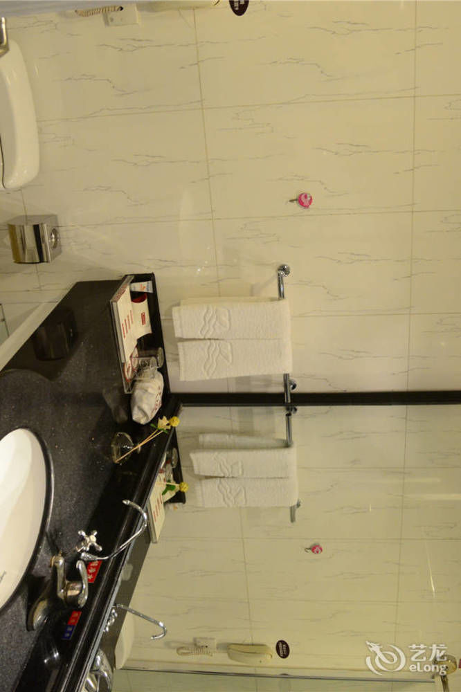 Yijing Holiday Hotel Yimeng Road Linyi  Eksteriør bilde