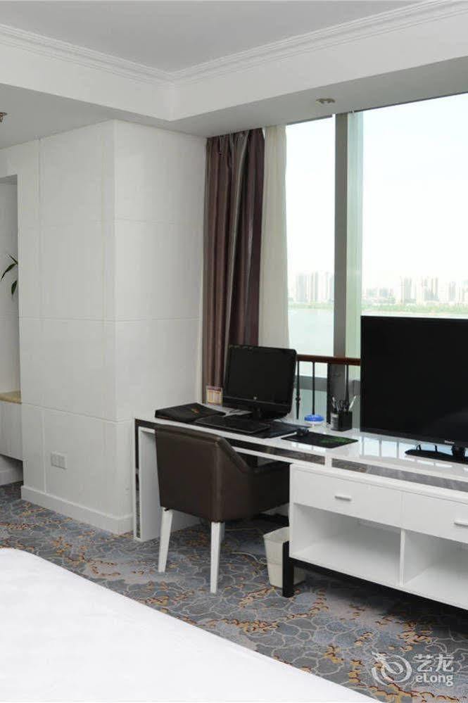Yijing Holiday Hotel Yimeng Road Linyi  Eksteriør bilde