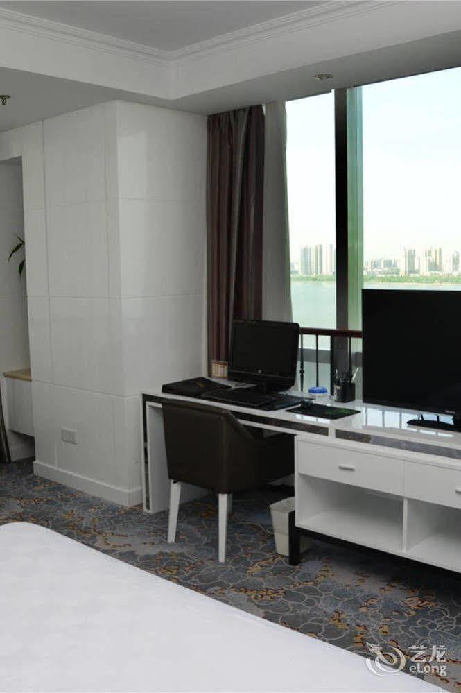 Yijing Holiday Hotel Yimeng Road Linyi  Eksteriør bilde